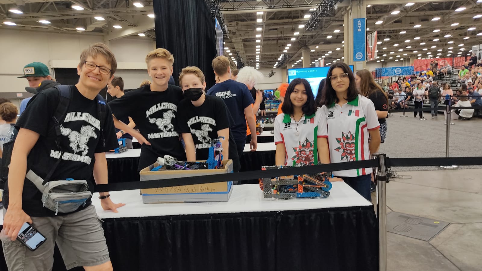 Finaliza con éxito paticipación de equipos Mexicanos en el Campeonato  Mundial de Robótica 2022 - VEX Robotics México